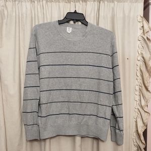 Men's GAP sweater size XL